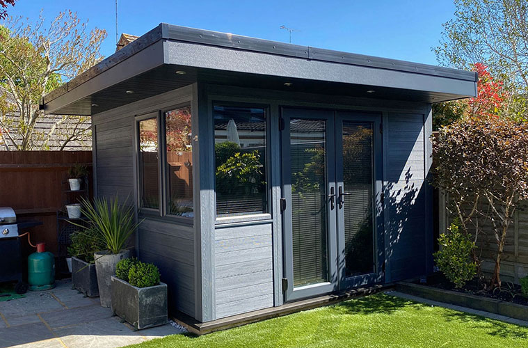 Small Garden Room in Grey